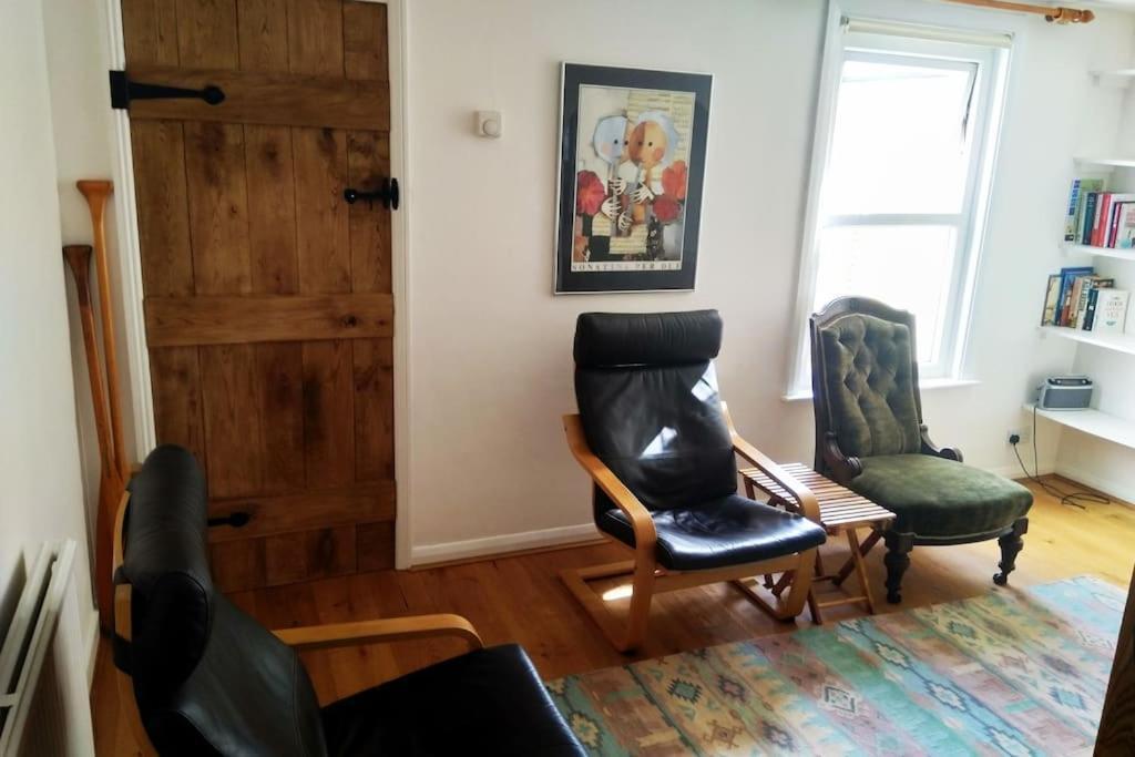 Welcoming Cottage In Chichester Near City Centre Exterior foto